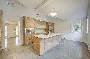 12, Westgate, King City, King