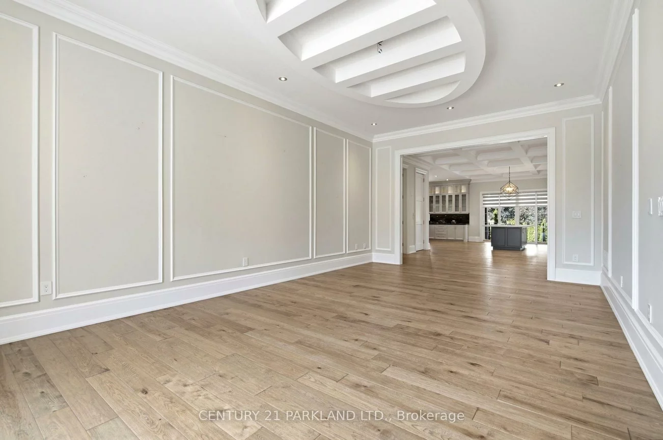 12, Hollywood, Nobleton, King