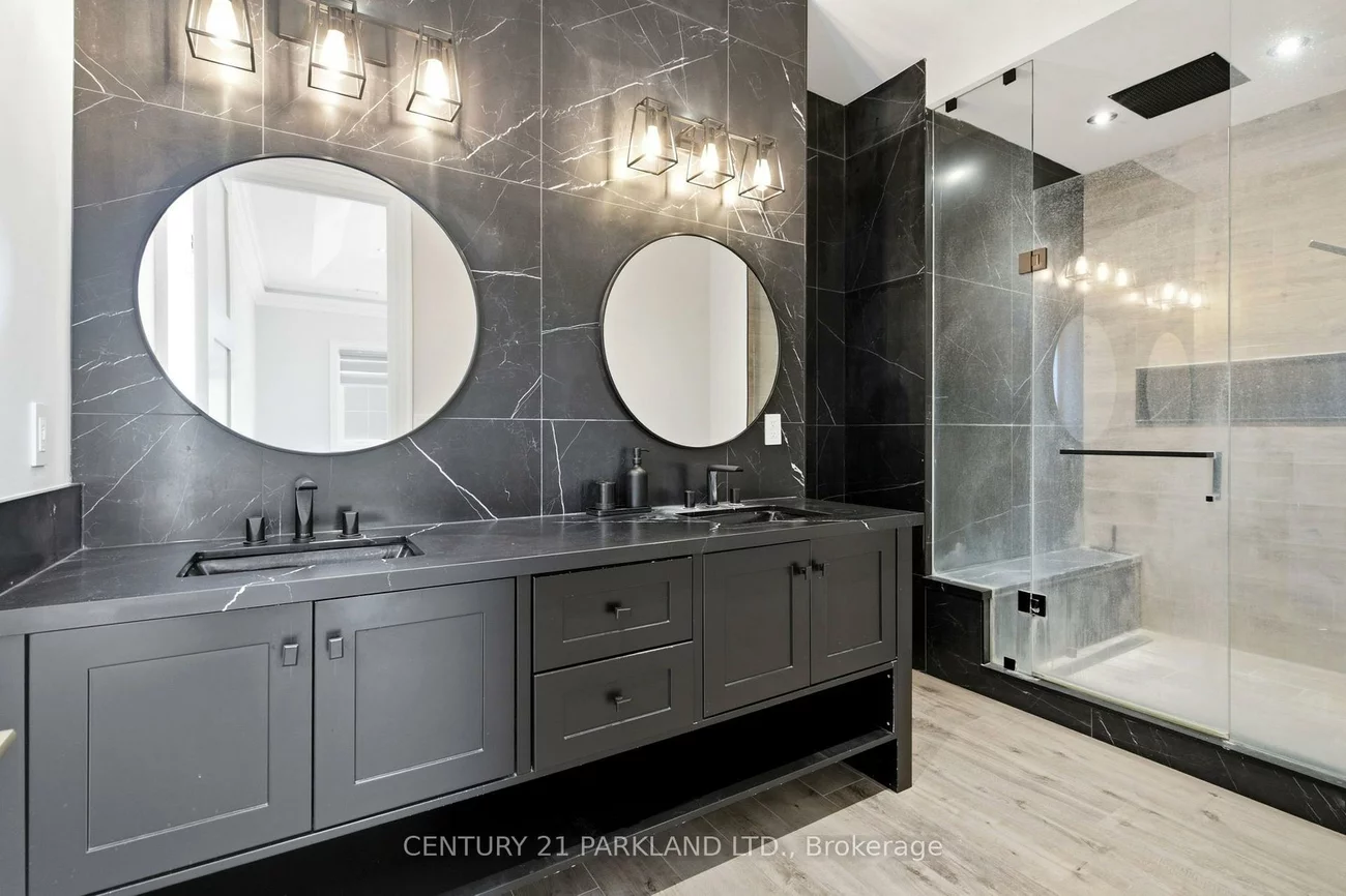 12, Hollywood, Nobleton, King
