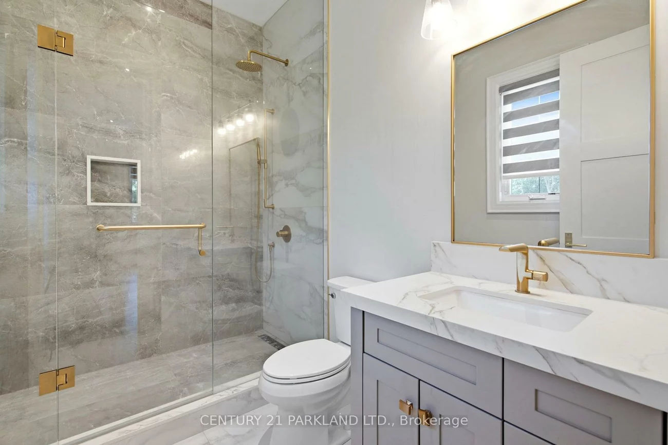 12, Hollywood, Nobleton, King