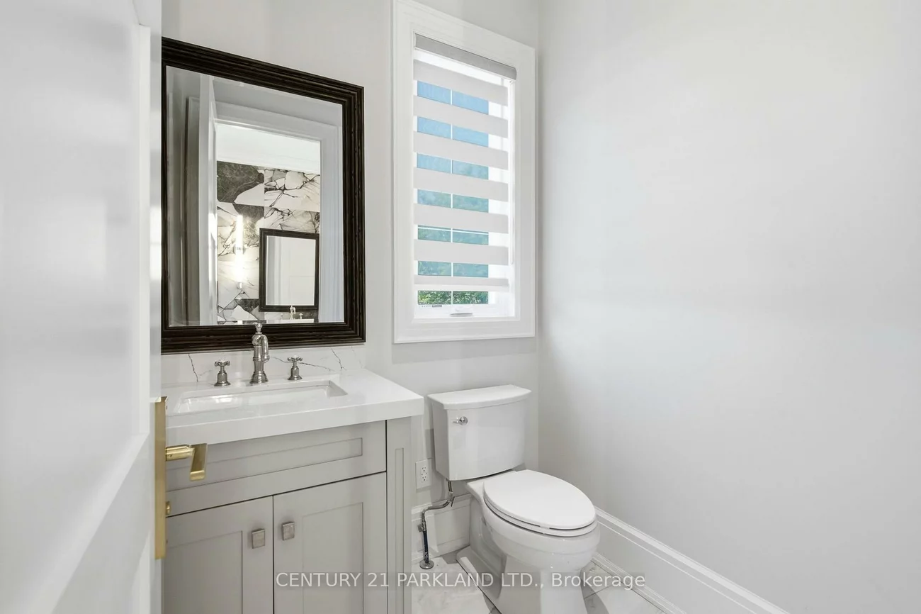 12, Hollywood, Nobleton, King