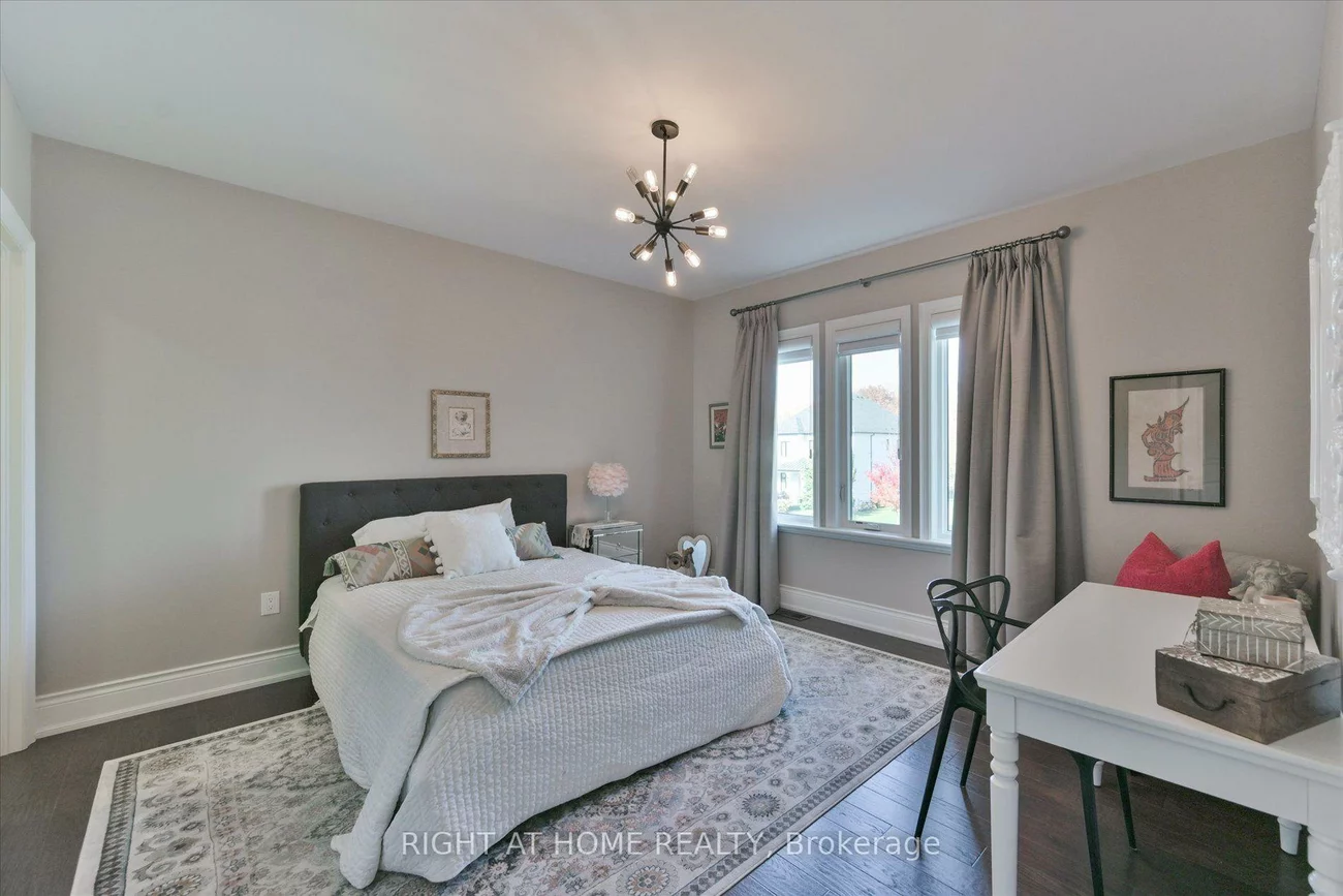 25, Wedgeport, Nobleton, King