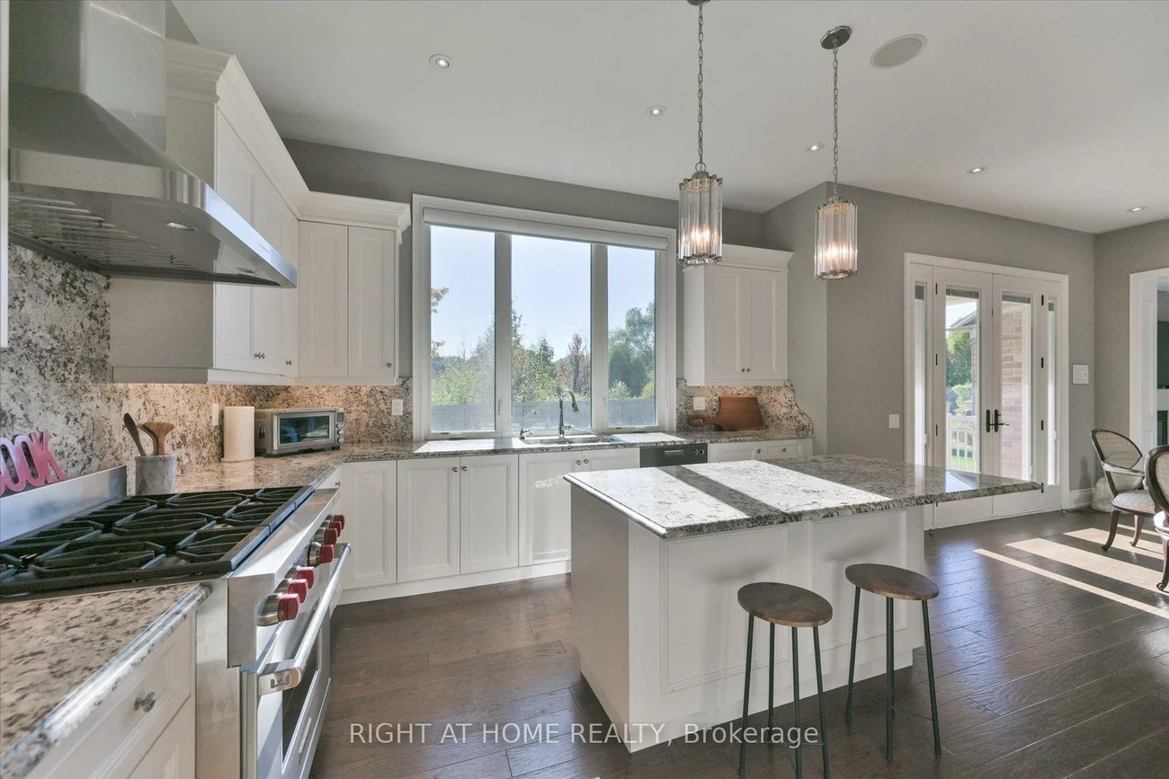 25, Wedgeport, Nobleton, King