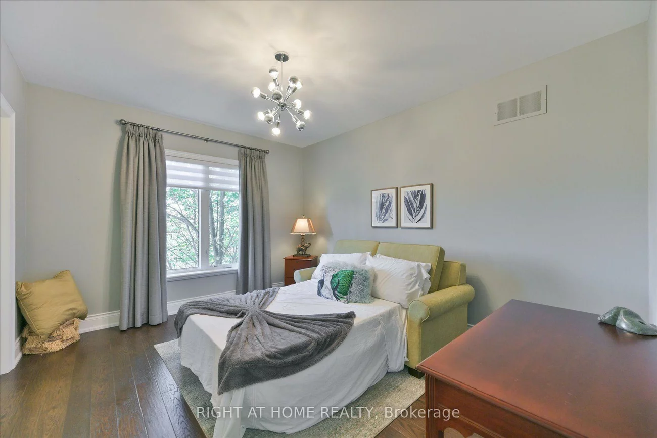 25, Wedgeport, Nobleton, King