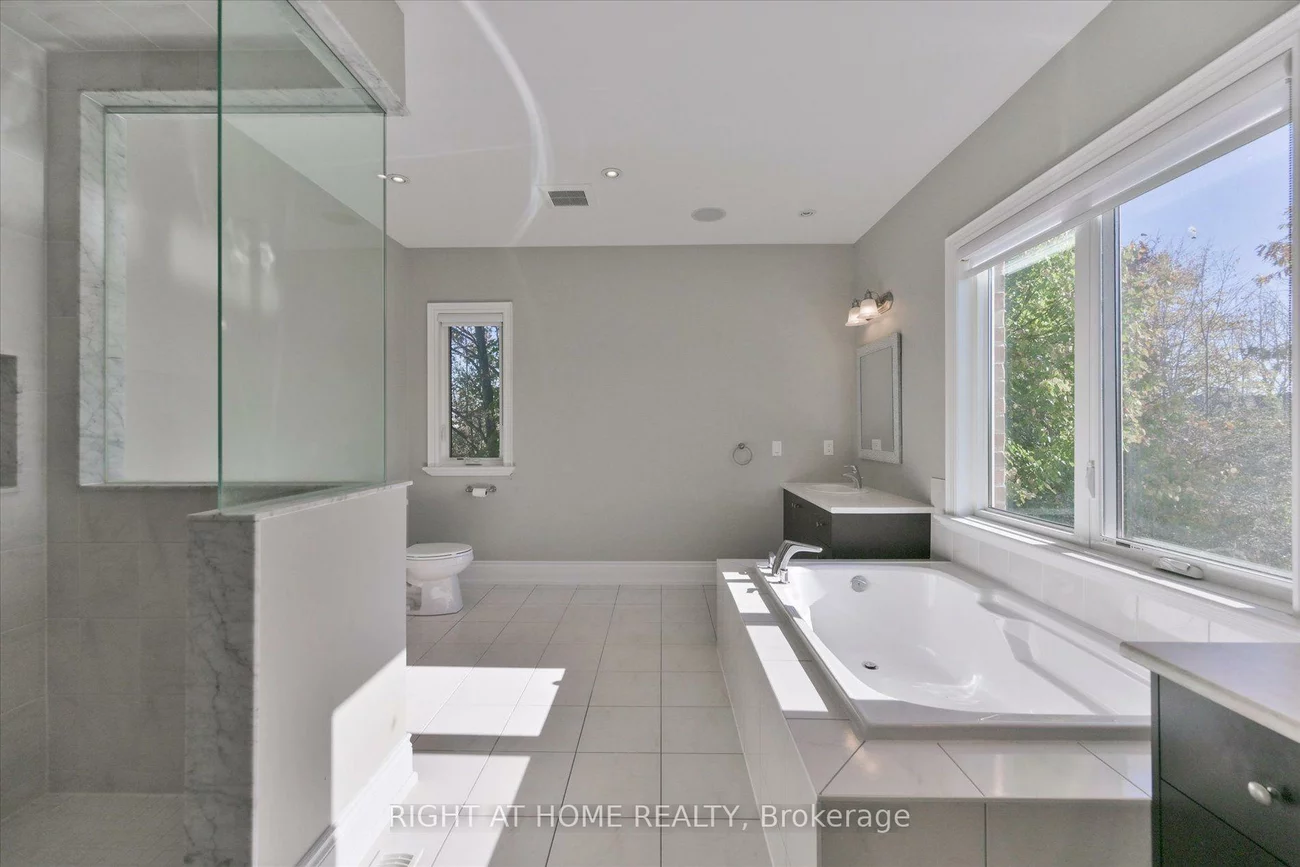 25, Wedgeport, Nobleton, King