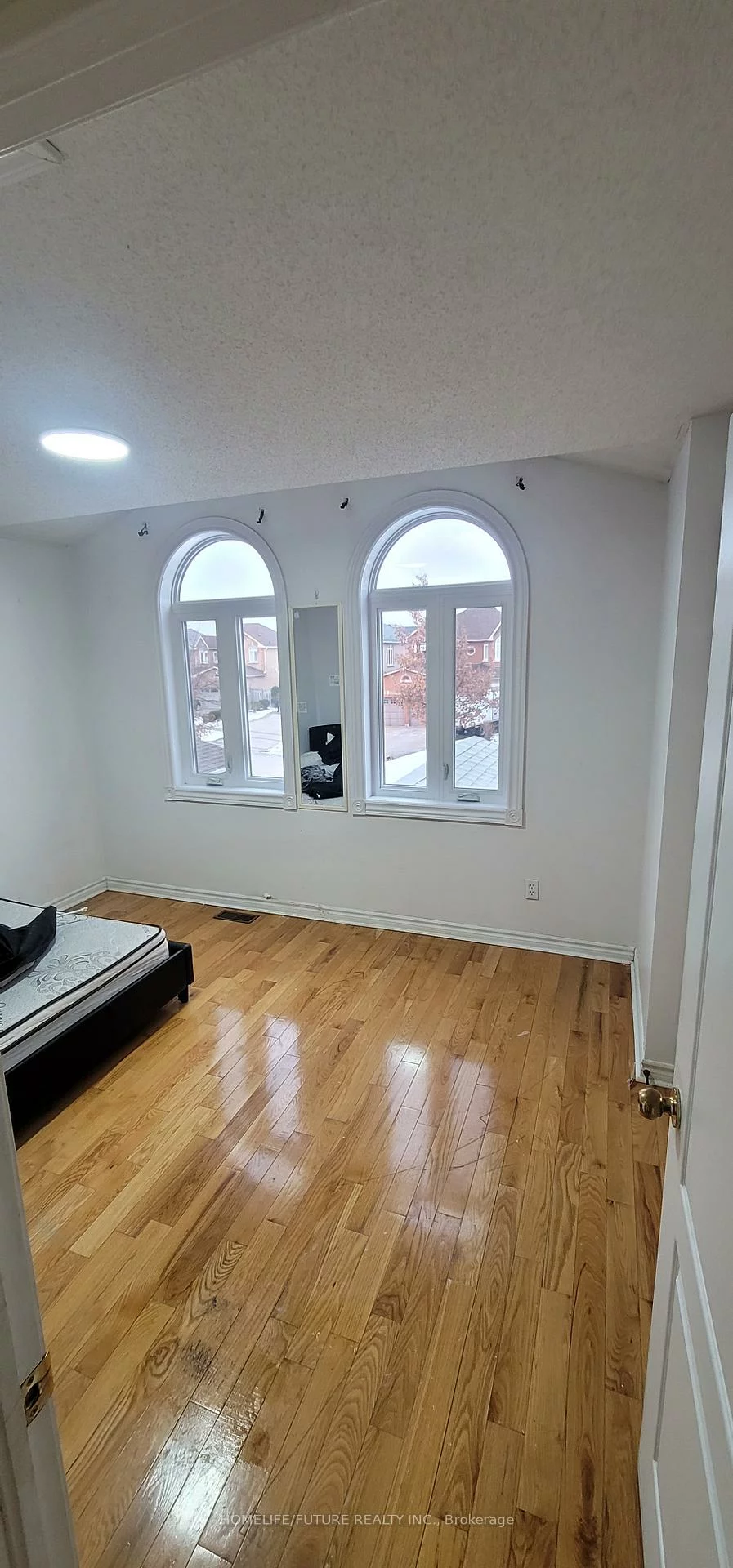 24, Hoake, Milliken Mills East, Markham