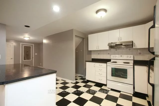 22, Hillcroft, Milliken Mills East, Markham