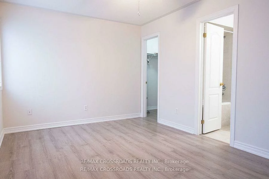 2922, Bur Oak, Cornell, Markham