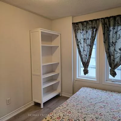 2922, Bur Oak, Cornell, Markham