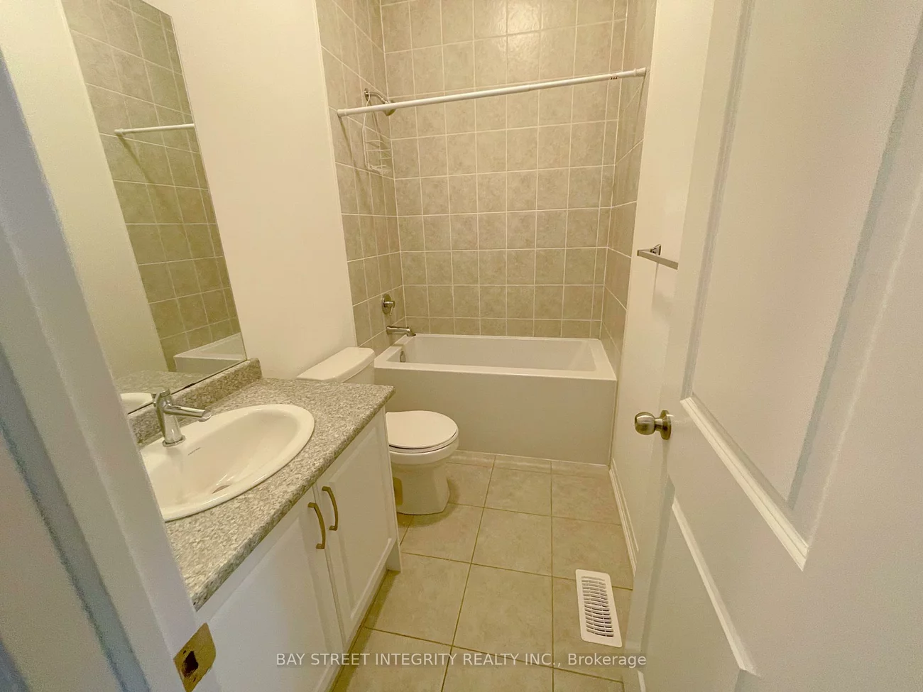 145, Markland, Cachet, Markham