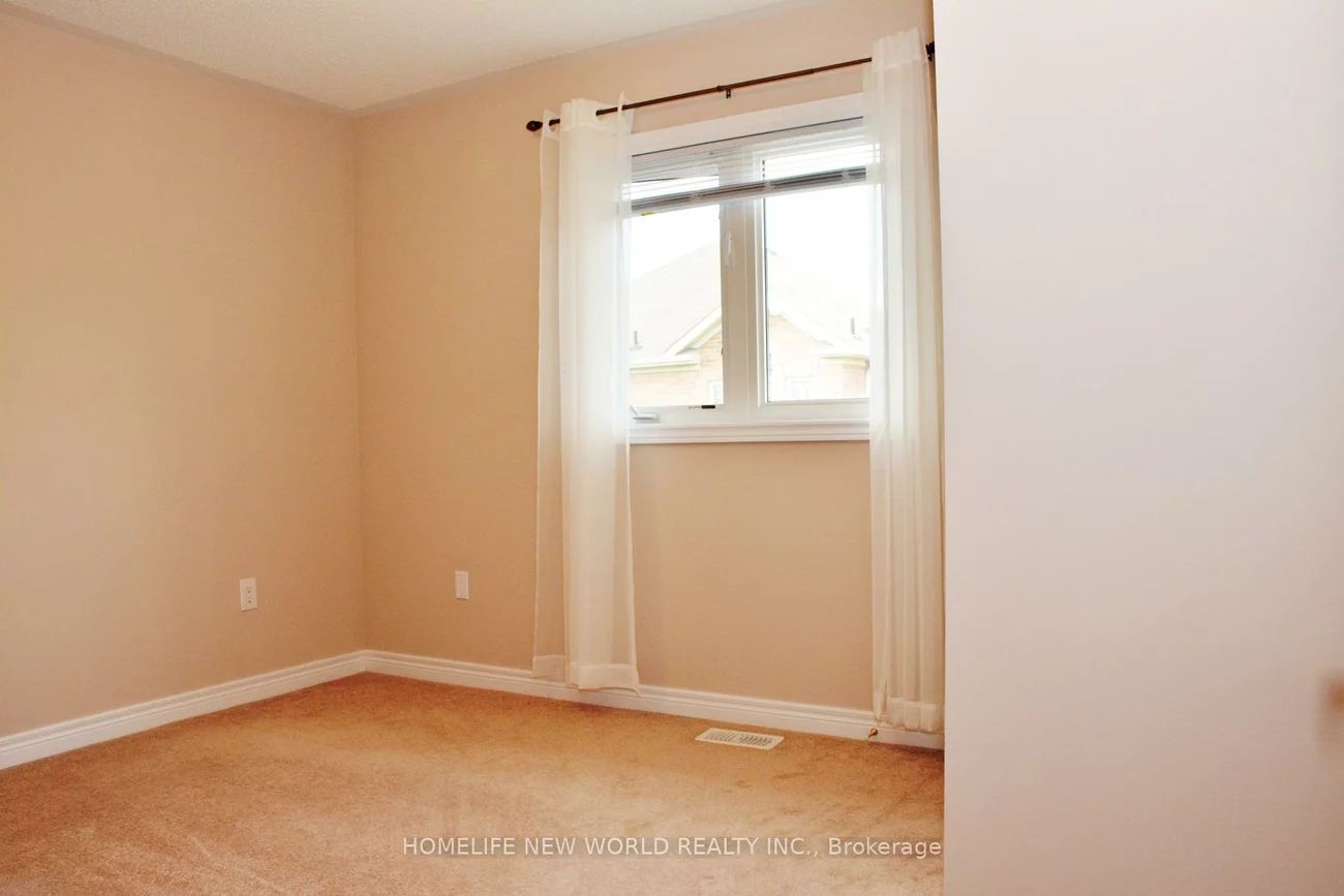 219, Smoothwater, Box Grove, Markham