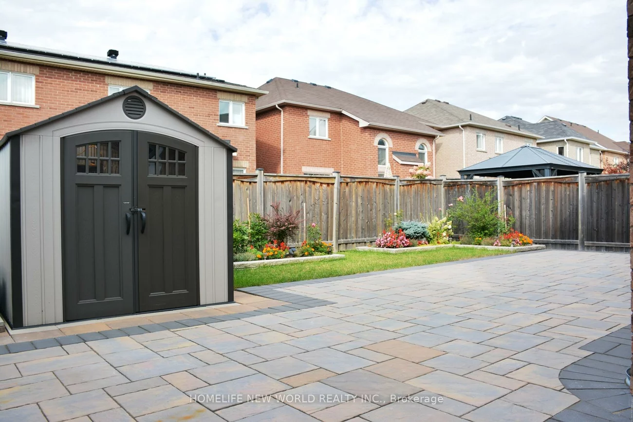 219, Smoothwater, Box Grove, Markham
