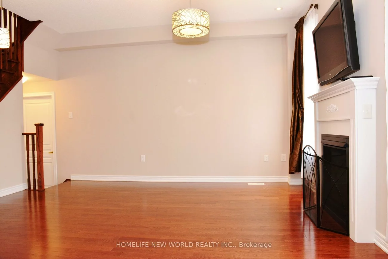 219, Smoothwater, Box Grove, Markham