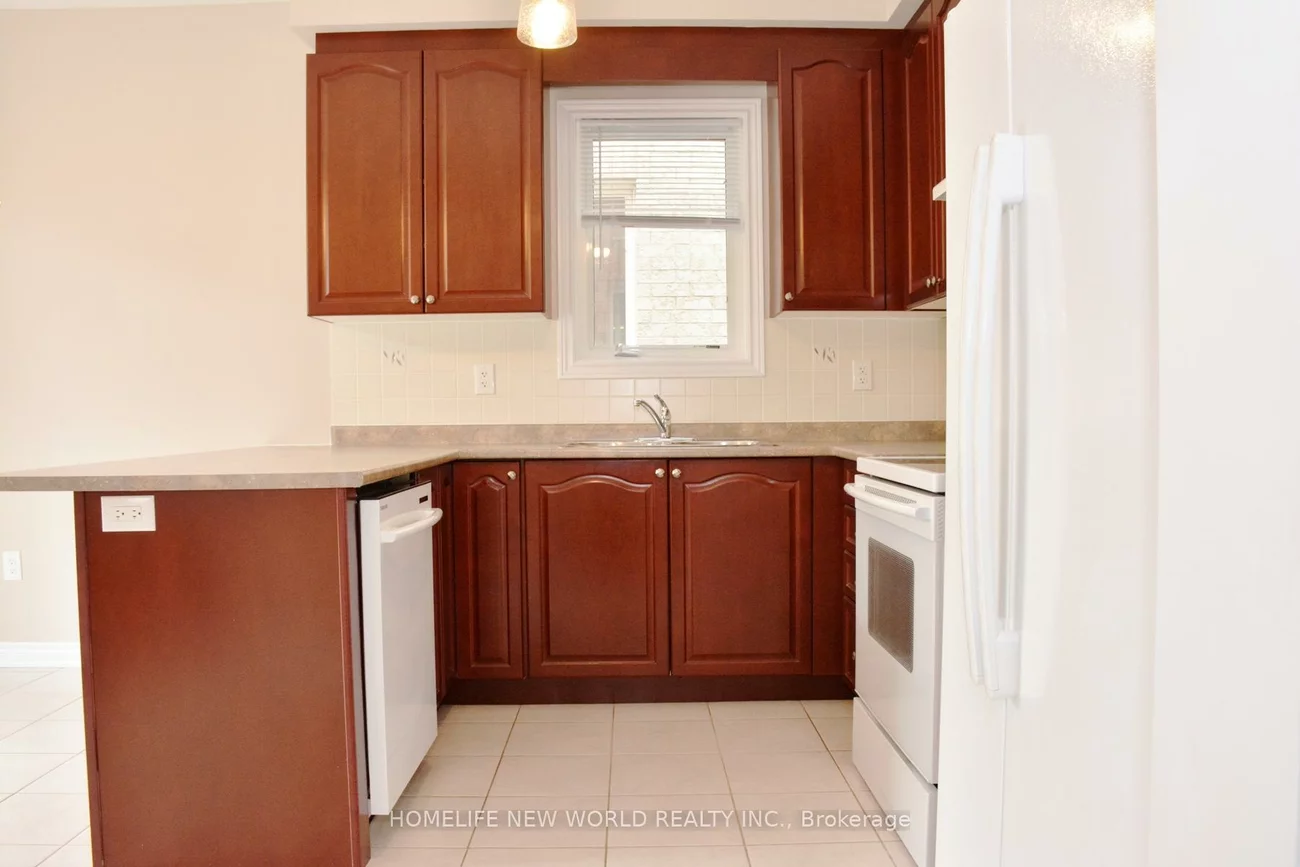 219, Smoothwater, Box Grove, Markham