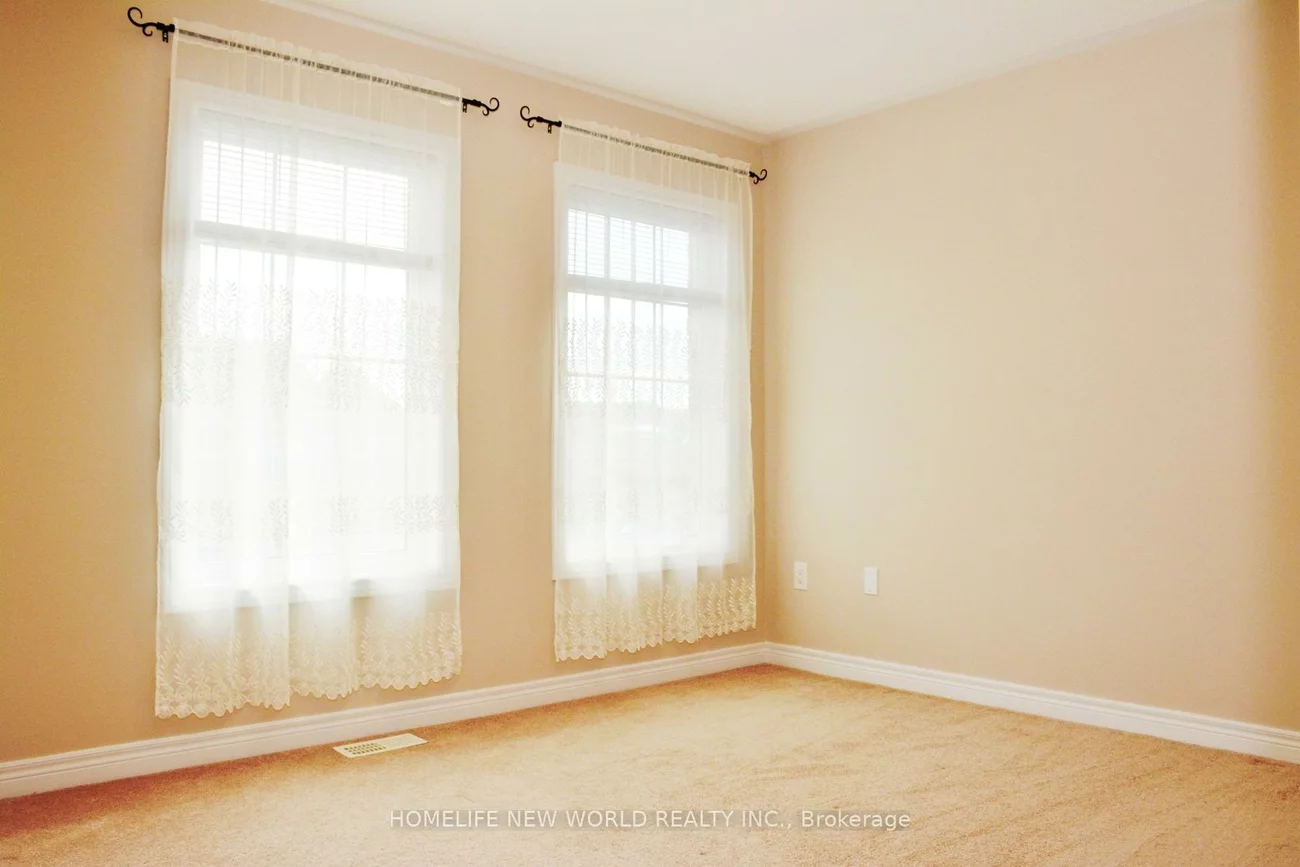 219, Smoothwater, Box Grove, Markham