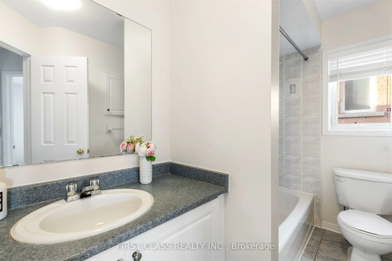 26, Tara, Cedarwood, Markham