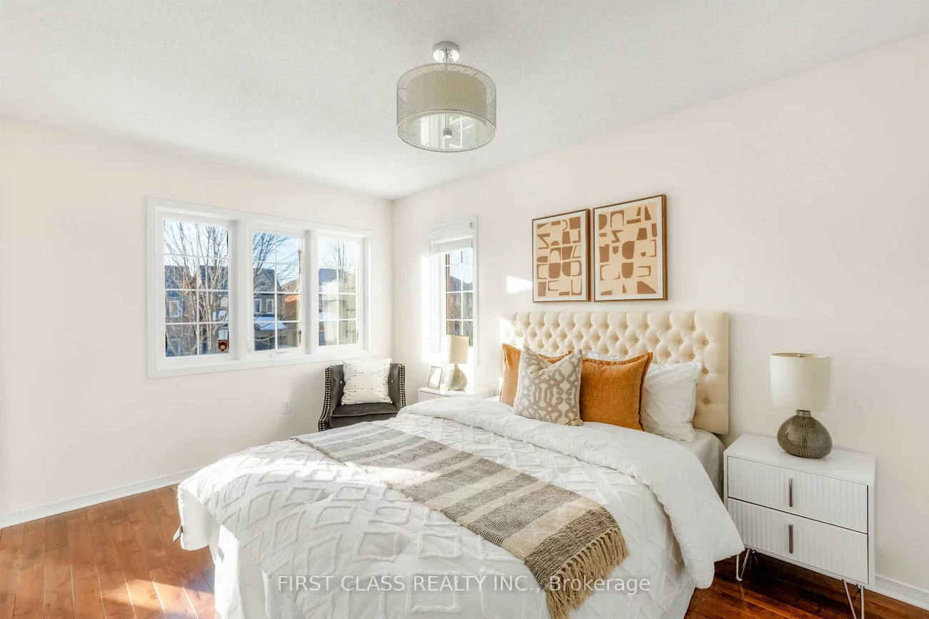 26, Tara, Cedarwood, Markham
