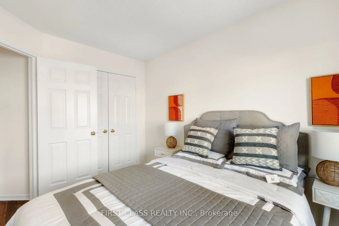 26, Tara, Cedarwood, Markham