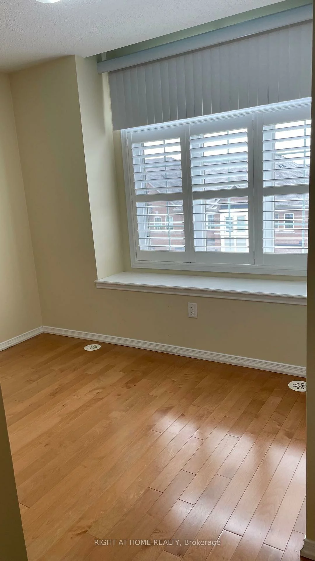 13, Valliere, Berczy, Markham