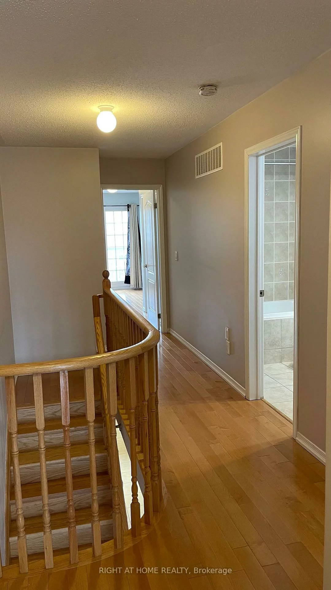 13, Valliere, Berczy, Markham