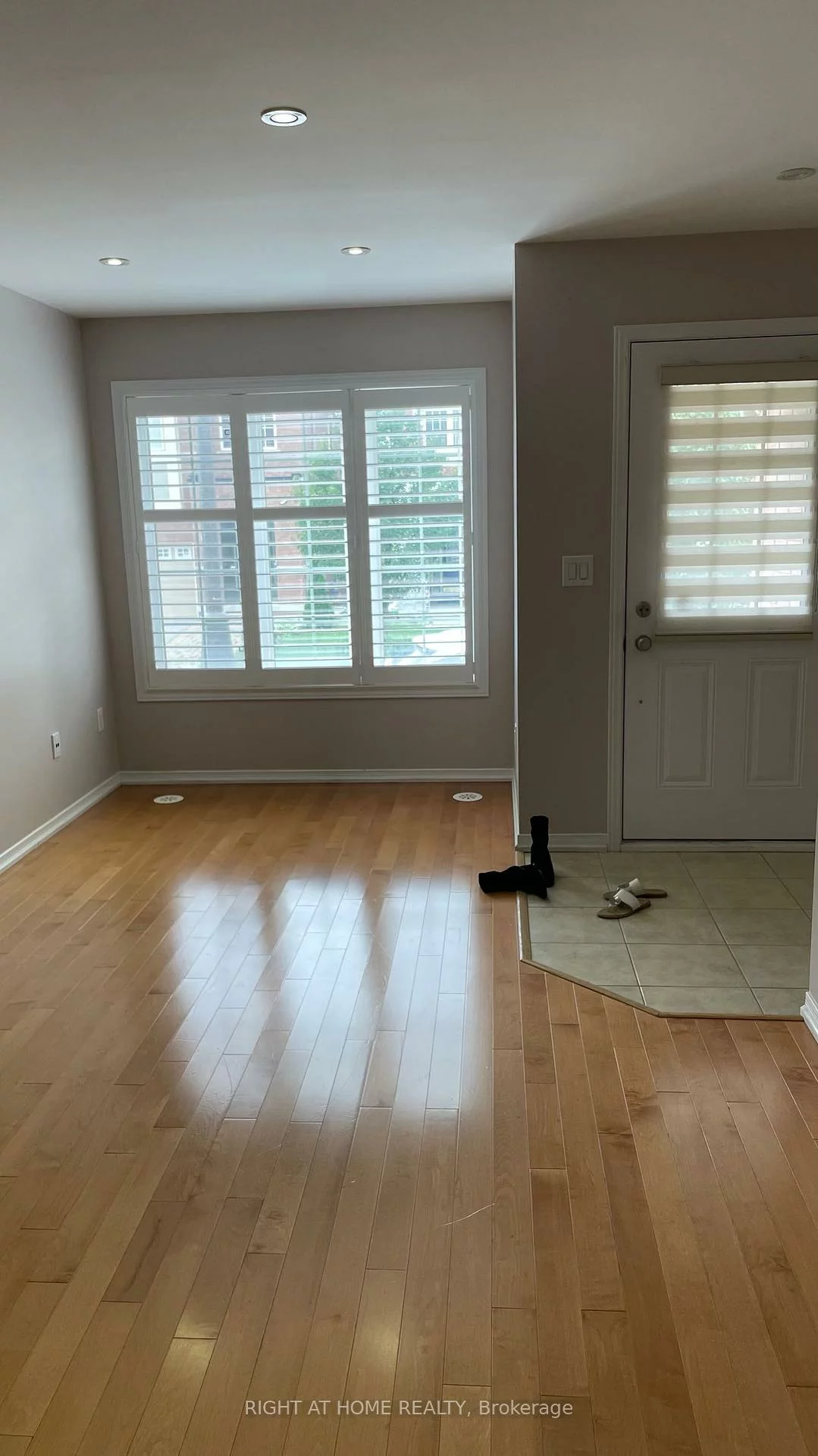 13, Valliere, Berczy, Markham