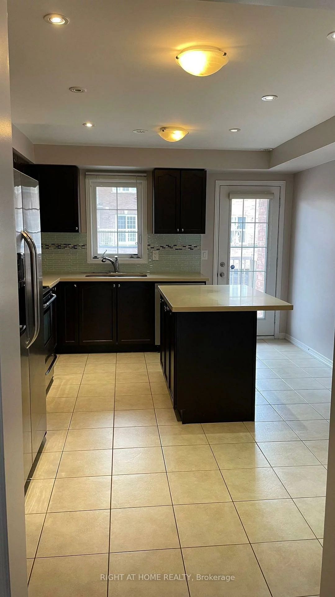 13, Valliere, Berczy, Markham