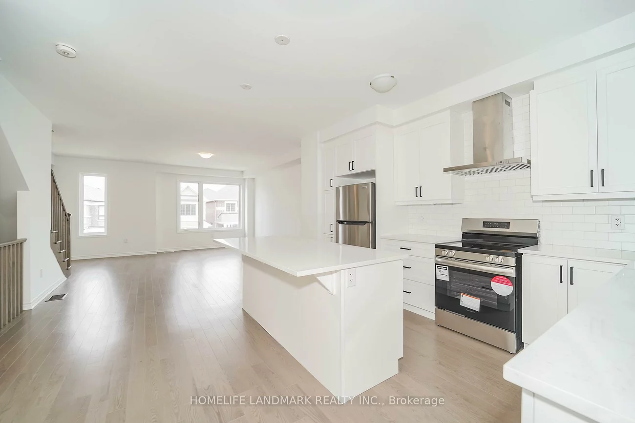 5, Wisla, Victoria Square, Markham