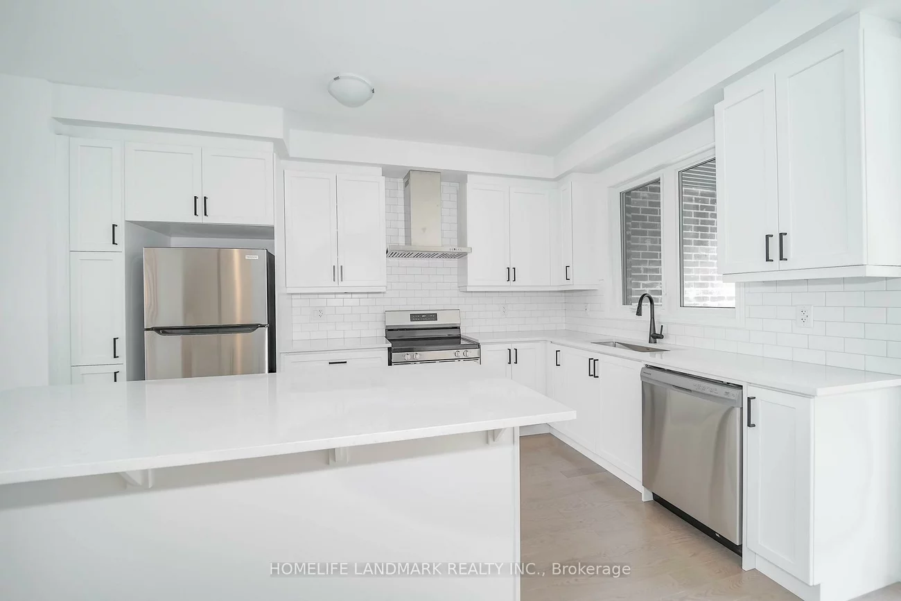 5, Wisla, Victoria Square, Markham