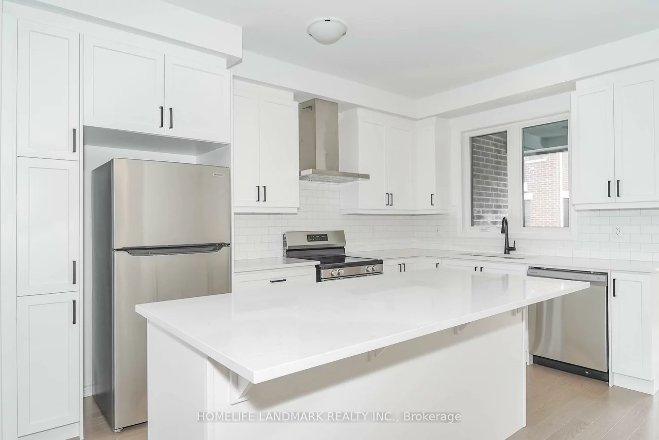 5, Wisla, Victoria Square, Markham