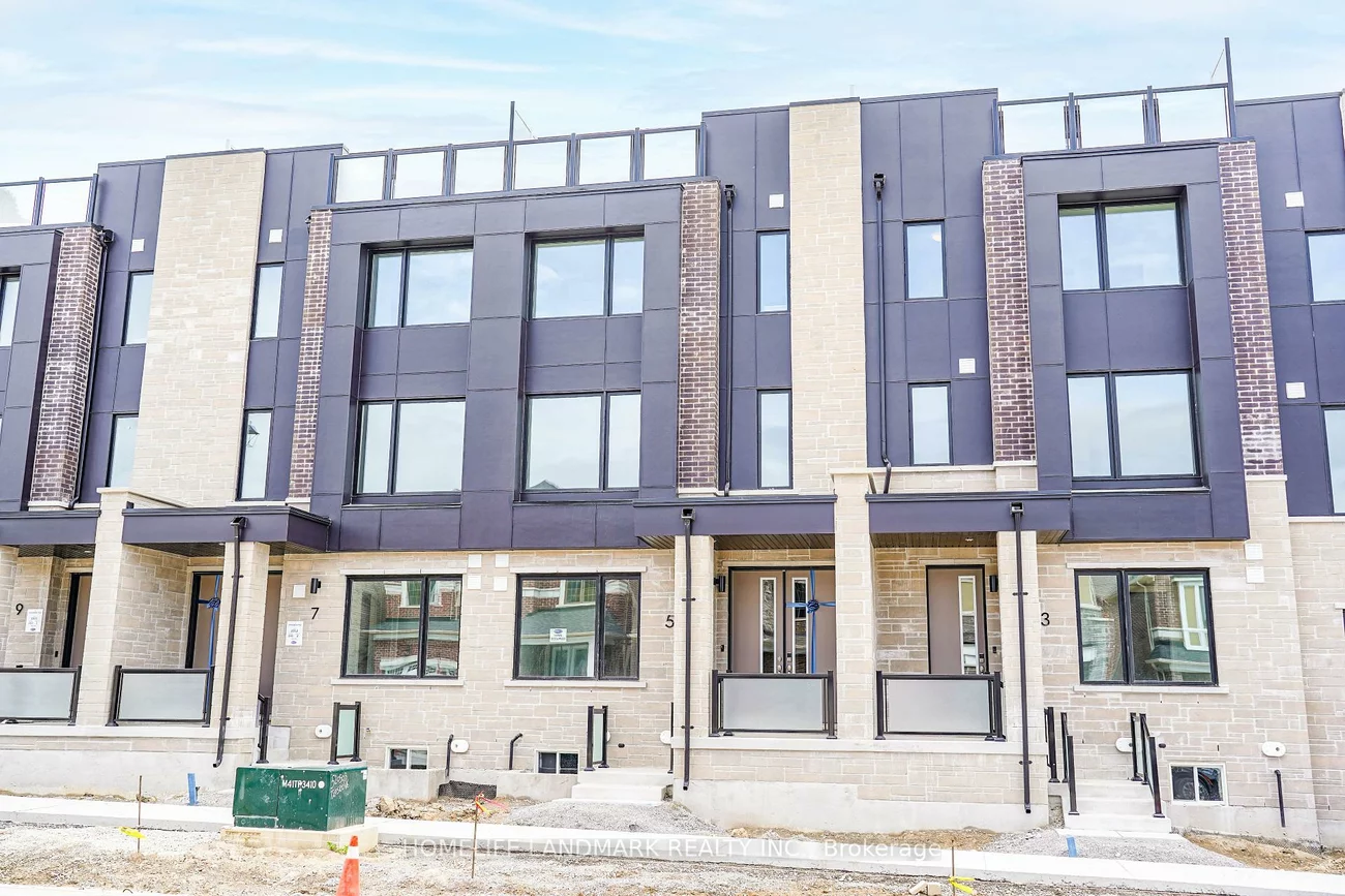 5, Wisla, Victoria Square, Markham