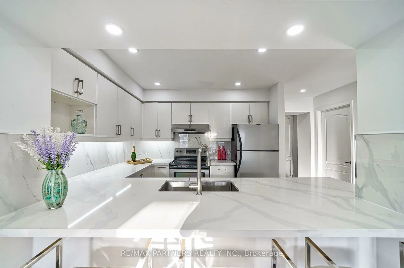 2746, Bur Oak, Cornell, Markham