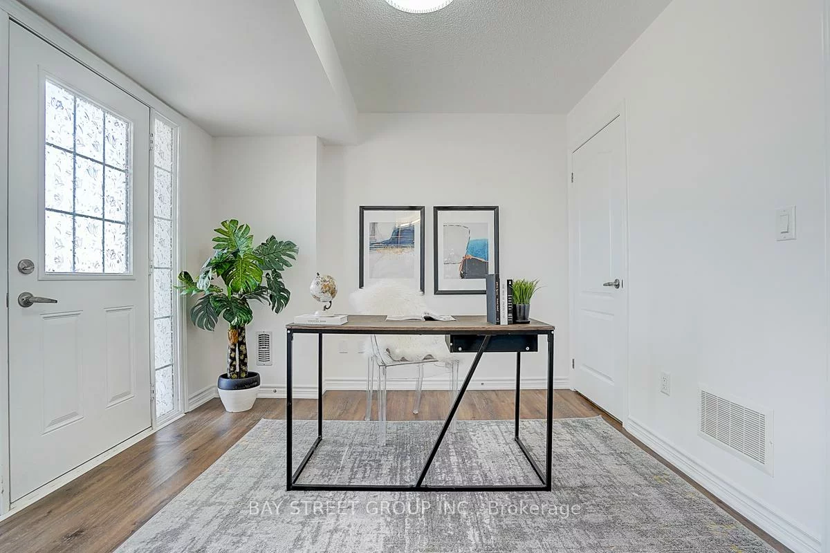 10981, Woodbine, Victoria Square, Markham
