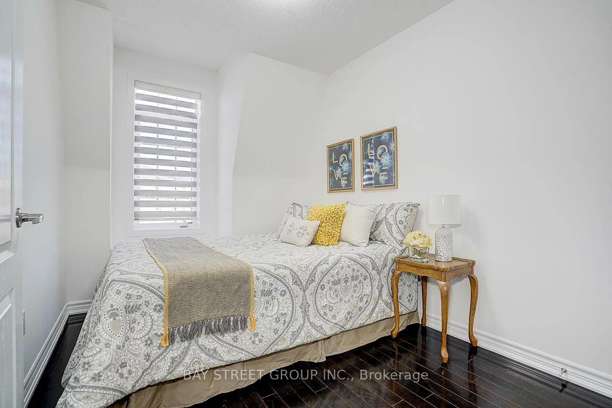 10981, Woodbine, Victoria Square, Markham
