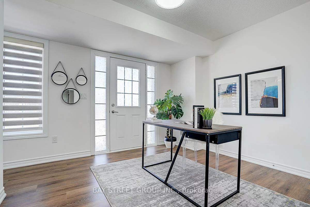 10981, Woodbine, Victoria Square, Markham
