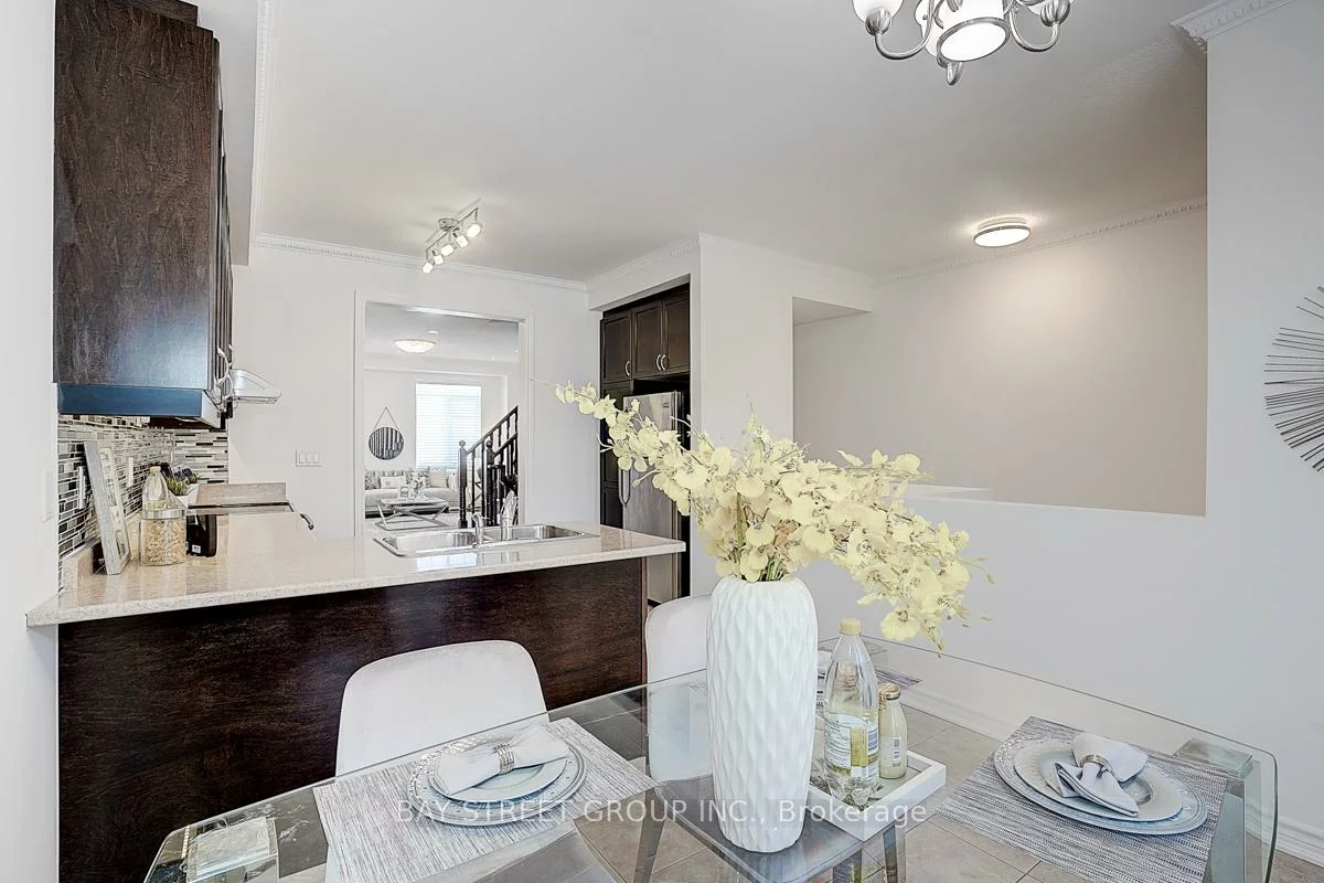 10981, Woodbine, Victoria Square, Markham