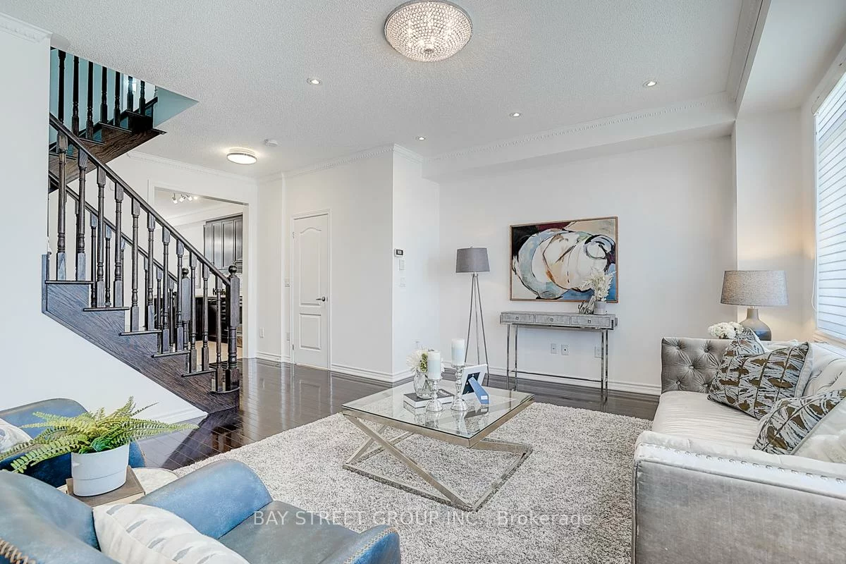 10981, Woodbine, Victoria Square, Markham