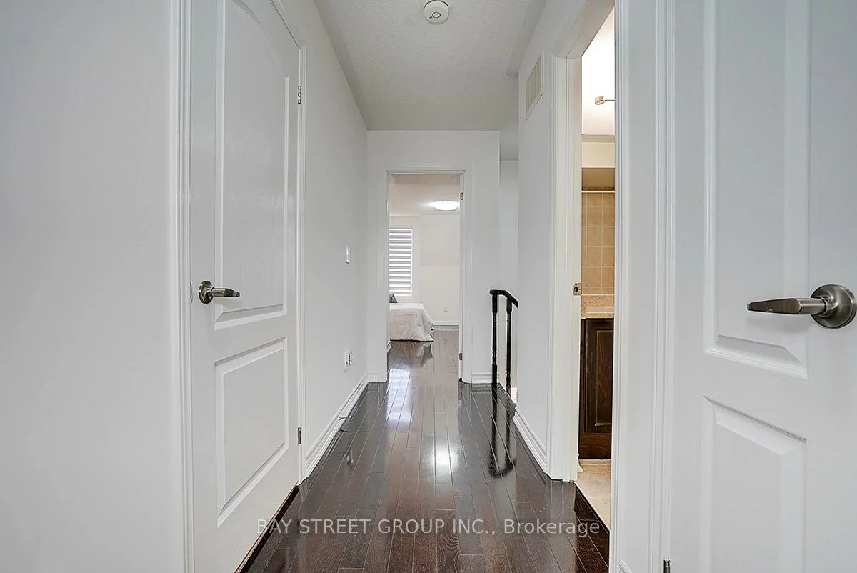 10981, Woodbine, Victoria Square, Markham