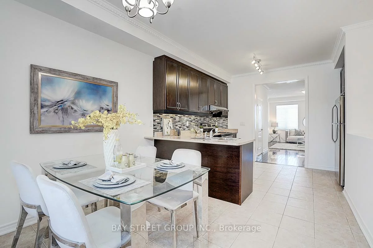10981, Woodbine, Victoria Square, Markham