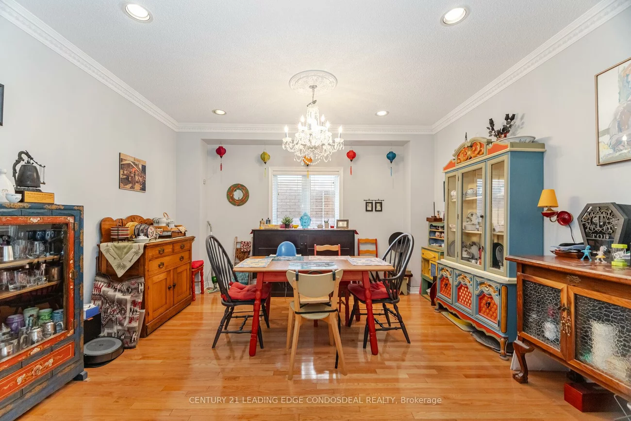585, Highglen, Middlefield, Markham