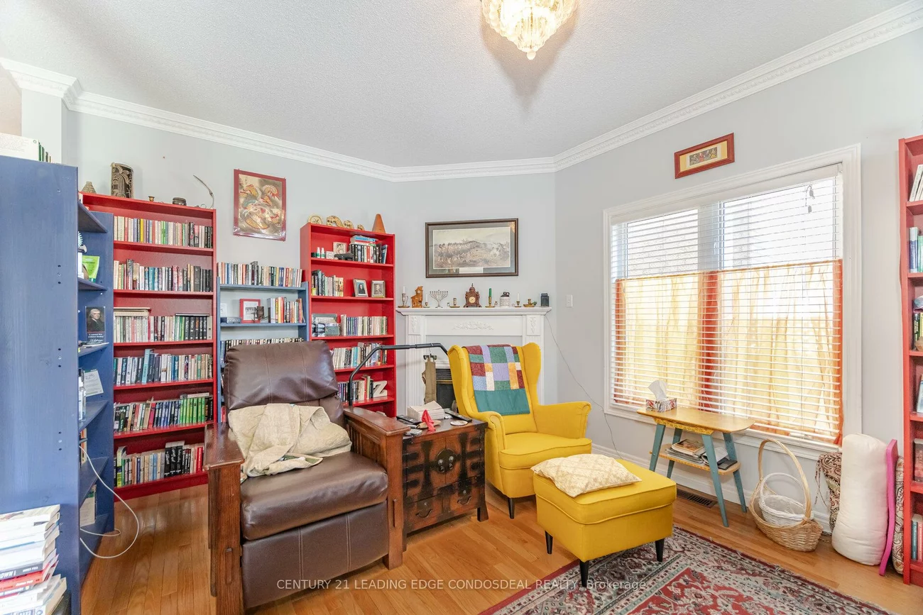 585, Highglen, Middlefield, Markham