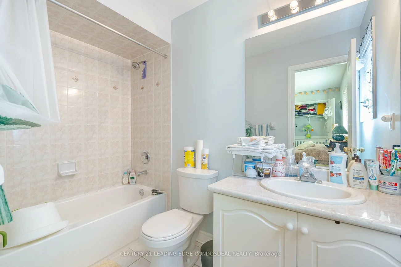585, Highglen, Middlefield, Markham