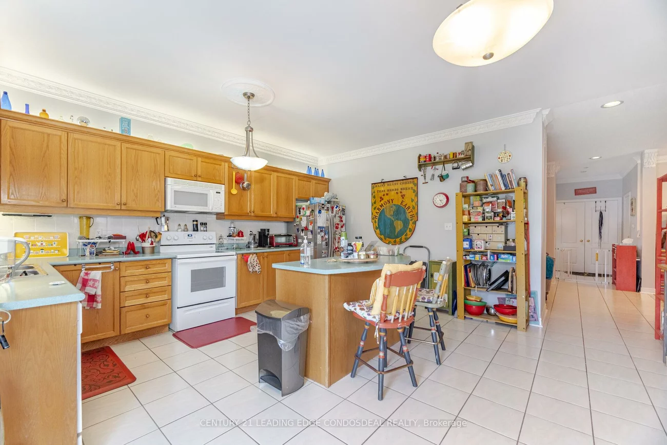 585, Highglen, Middlefield, Markham