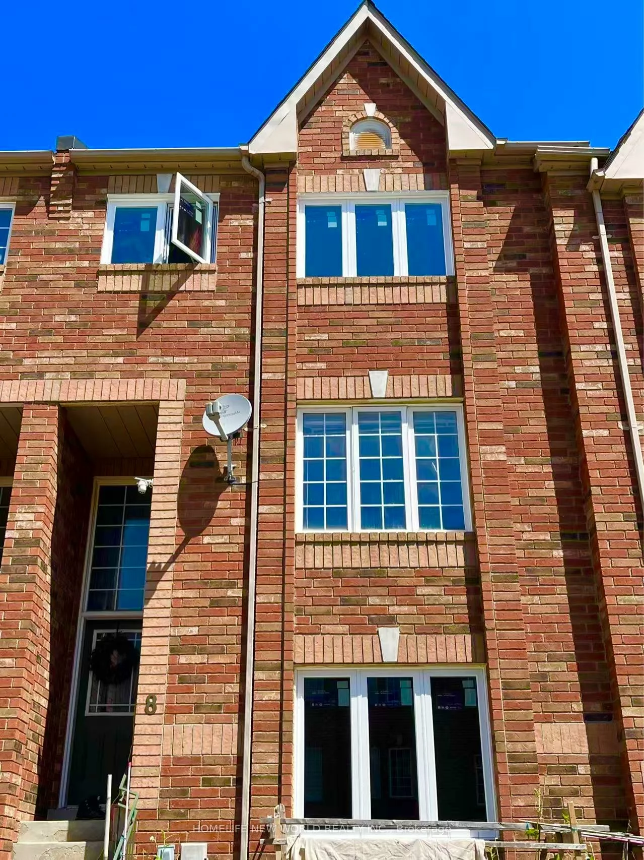 8, Azalea Gate, Commerce Valley, Markham