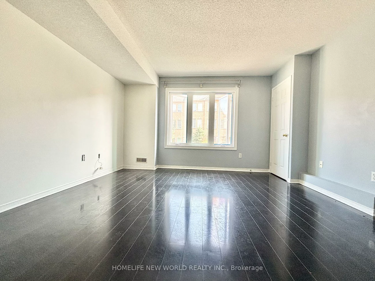 8, Azalea Gate, Commerce Valley, Markham
