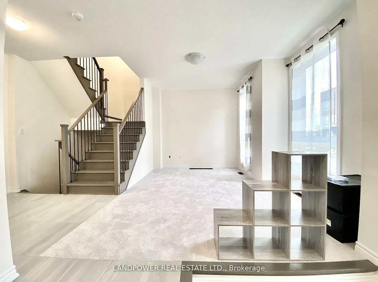 22, Rumney, Victoria Square, Markham