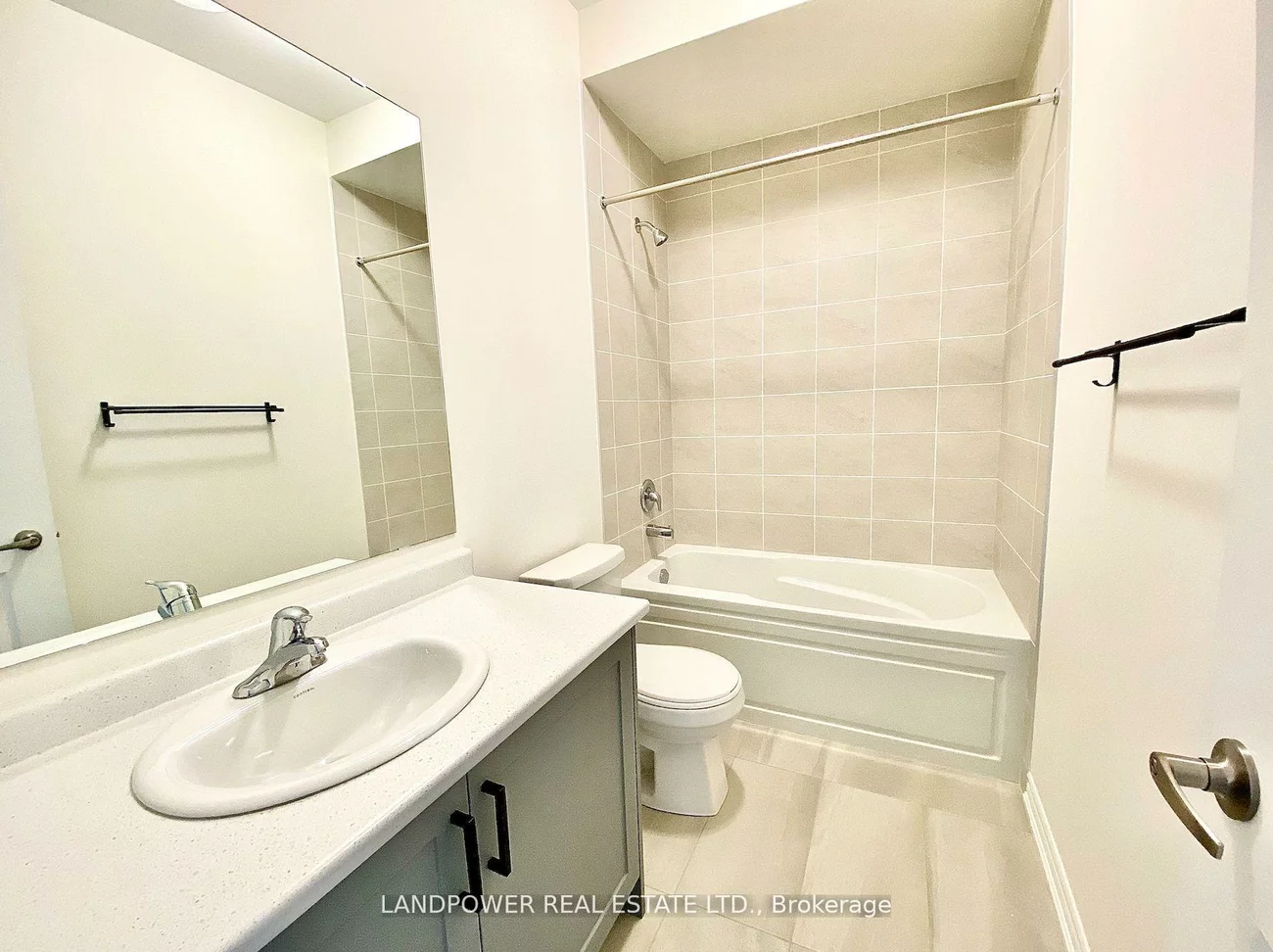 22, Rumney, Victoria Square, Markham