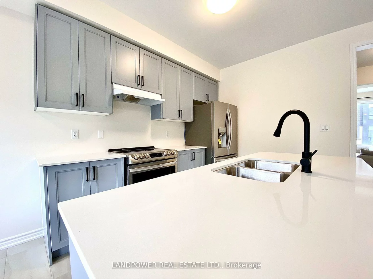 22, Rumney, Victoria Square, Markham