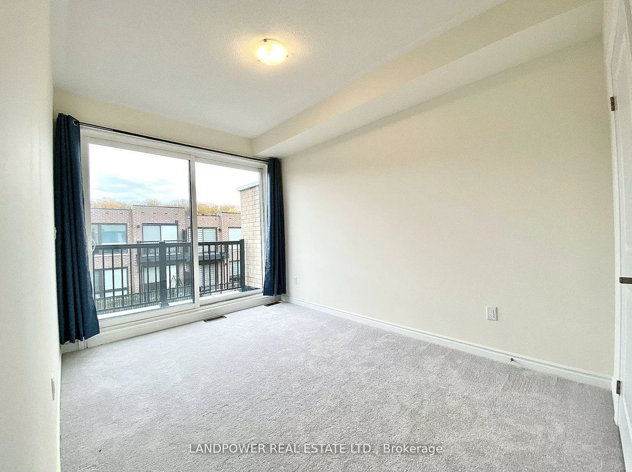 22, Rumney, Victoria Square, Markham