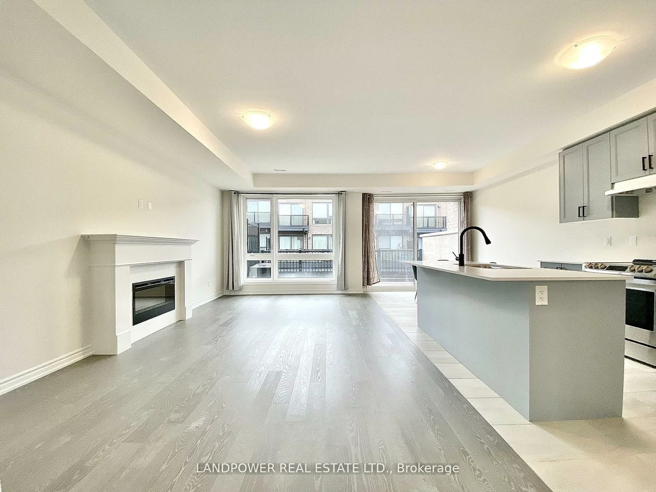 22, Rumney, Victoria Square, Markham