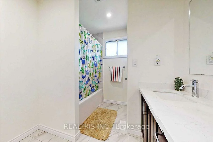 68, Gretman, Aileen-Willowbrook, Markham